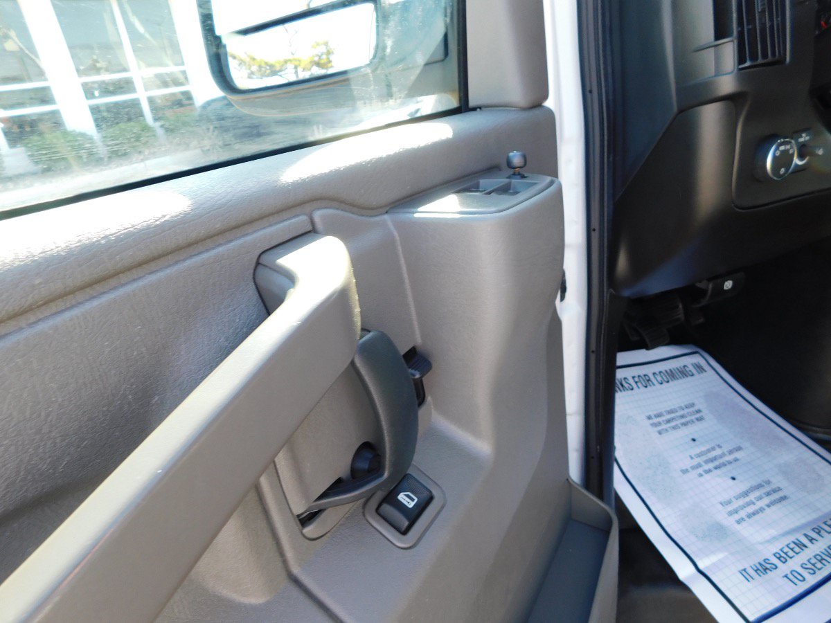 Used 2023 GMC Savana 2500 Extended w/ Driver Convenience Package RWD image 16
