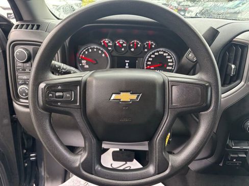 Certified 2022 Chevrolet Silverado 1500 Custom image 17