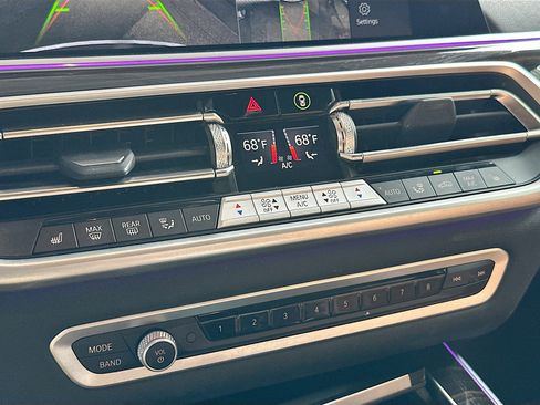 Used 2023 BMW X5 xDrive40i w/ Parking Assistance Package image 16