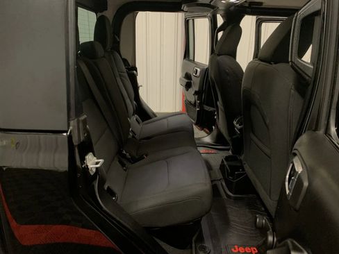 Used 2023 Jeep Gladiator Sport image 46