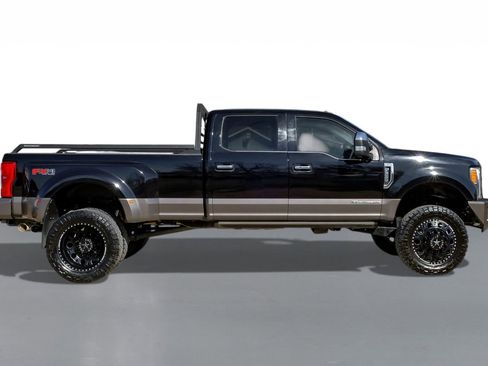 Used 2018 Ford F350 King Ranch w/ King Ranch Ultimate Package image 5