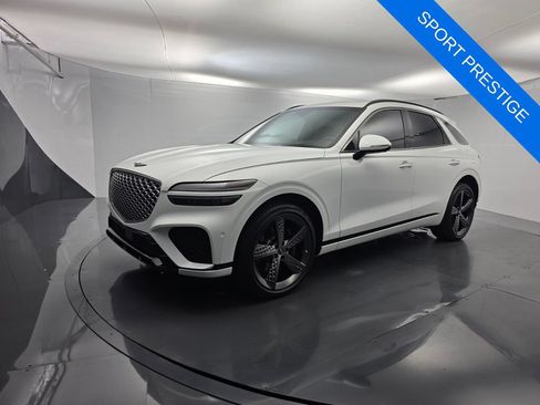 Used 2024 Genesis GV70 3.5T Sport w/ Sport Prestige Package AWD/4WD image 8