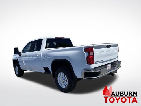 Used 2024 Chevrolet Silverado 2500 LT AWD/4WD image 5