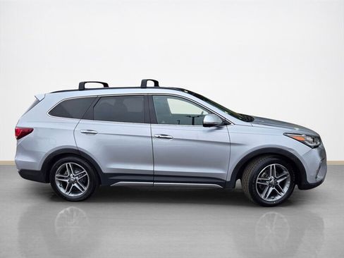 Used 2017 Hyundai Santa Fe Limited image 2