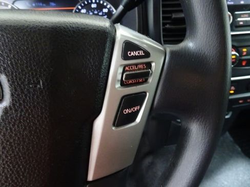 Used 2021 Nissan Titan S w/ S Utility Package image 28