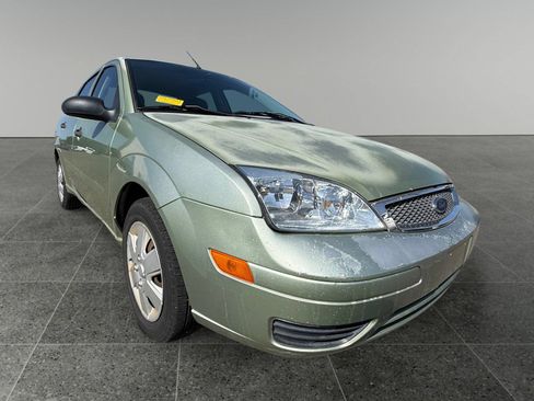 Used 2007 Ford Focus S FWD image 9