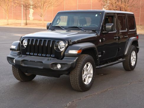 Used 2021 Jeep Wrangler Unlimited Sport S image 26