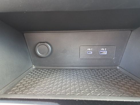 Used 2025 Nissan Pathfinder SV AWD/4WD image 30