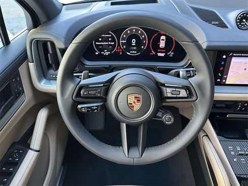 New 2026 Porsche Cayenne image 15