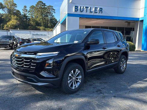 New 2026 Chevrolet Equinox LT w/ Convenience Package II image 2