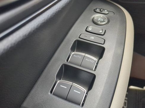 New 2027 Honda HR-V EX-L image 22