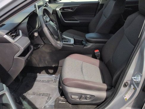 Certified 2025 Toyota RAV4 XLE AWD/4WD image 8