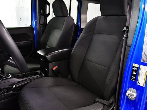 Used 2023 Jeep Wrangler Unlimited image 26