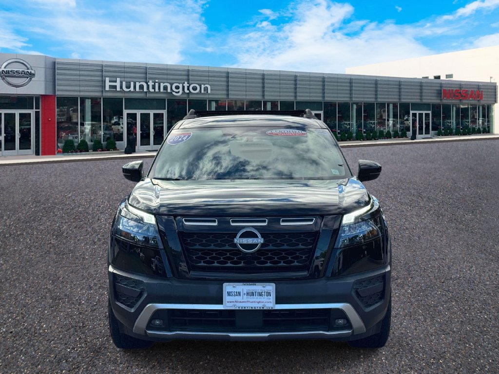 Used 2024 Nissan Pathfinder Rock Creek AWD/4WD image 2