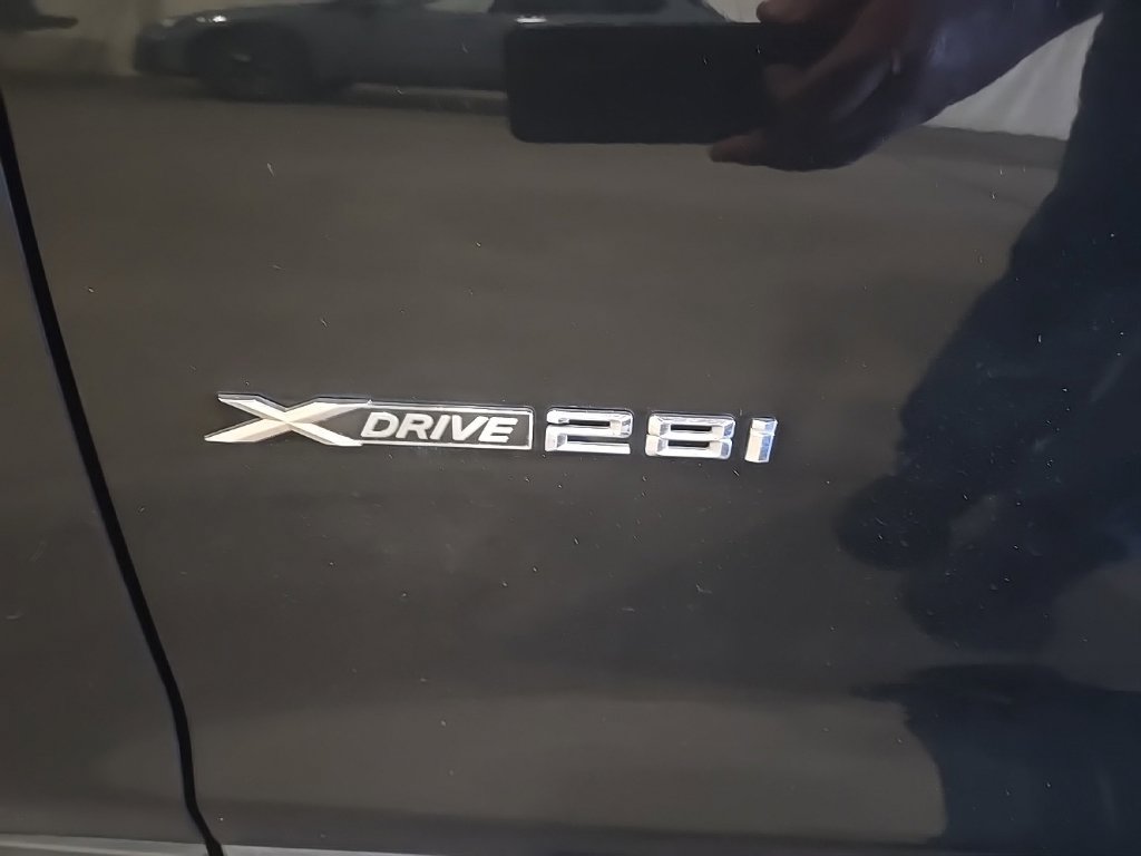 Used 2018 BMW X4 xDrive28i AWD/4WD image 8