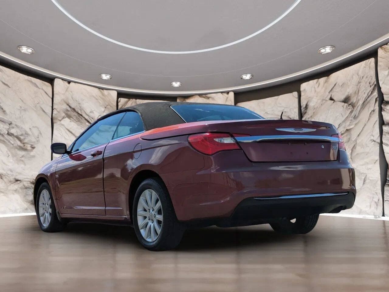 Used 2012 Chrysler 200 Touring FWD image 6