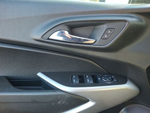 Used 2024 Chevrolet Trax LS image 12