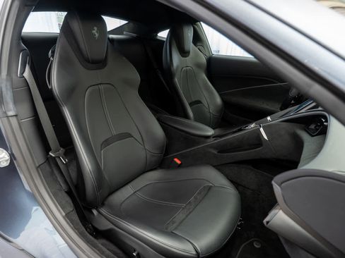 Certified 2021 Ferrari Roma image 14