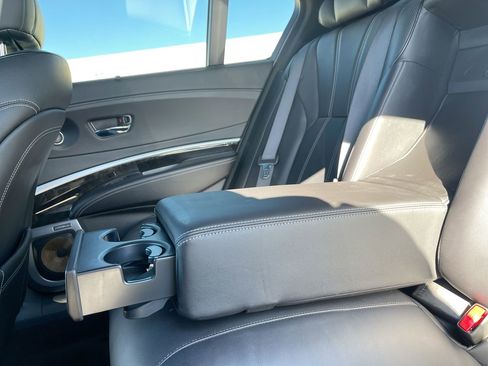 Used 2018 Acura RLX Sport Hybrid w/ Advance Pkg image 24