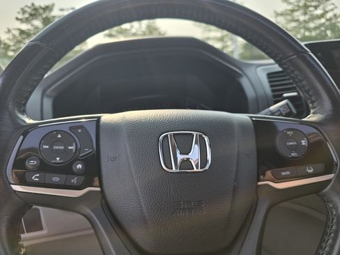Used 2019 Honda Odyssey EX-L image 17