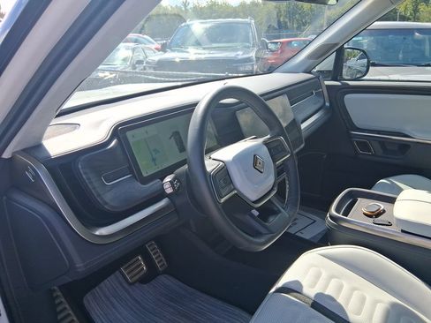 Used 2023 Rivian R1S Adventure AWD/4WD image 5