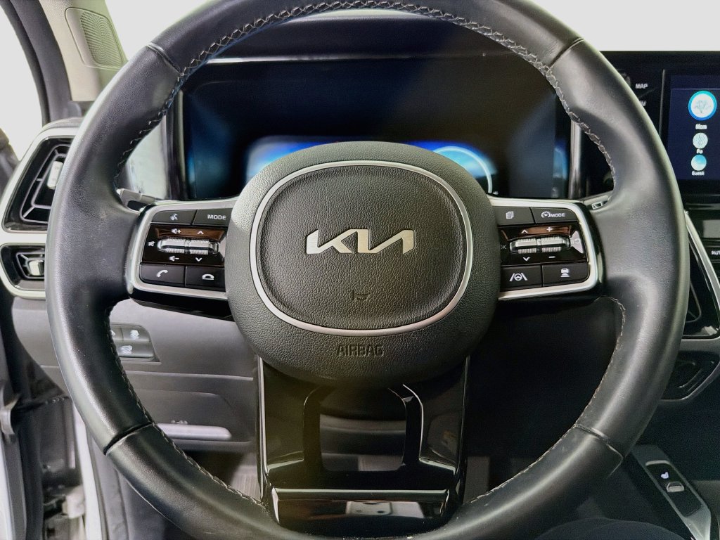 Used 2023 Kia Sorento SX FWD image 15