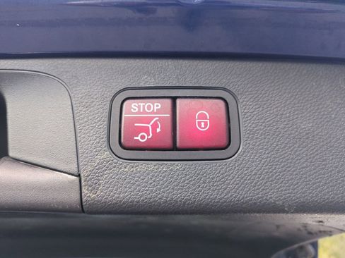 Used 2018 Mercedes-Benz GLC 300 image 15