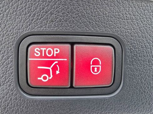 Certified 2026 Mercedes-Benz GLC 300 GLC 300 image 21