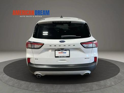 Used 2022 Ford Escape SE w/ Cold Weather Package AWD/4WD image 4