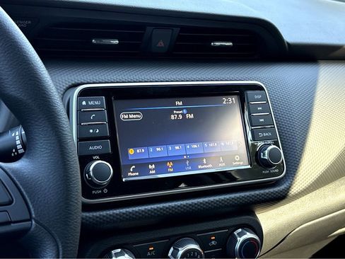 New 2025 Nissan Kicks Play S FWD image 7
