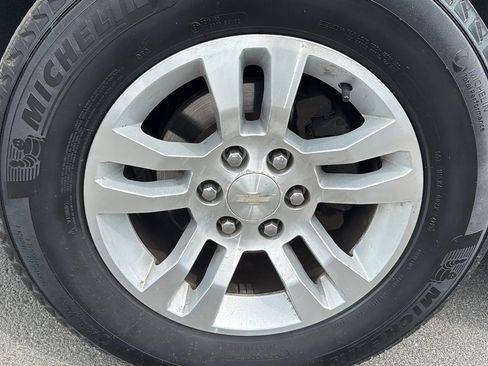 Used 2019 Chevrolet Tahoe LT AWD/4WD image 5