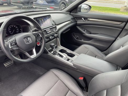 Used 2022 Honda Accord Sport image 4