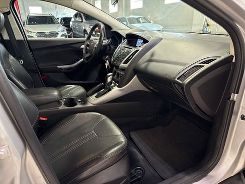 Used 2014 Ford Focus SE w/ Equipment Group 201A image 40