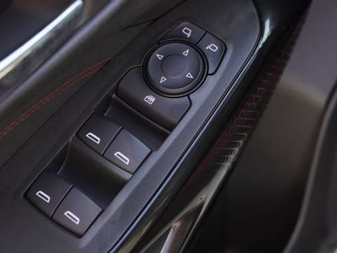 Used 2024 Chevrolet Trax RS w/ Sunroof Package FWD image 20