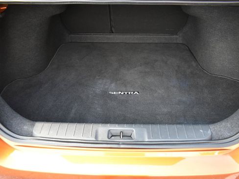 Used 2022 Nissan Sentra SR w/ SR Premium Package FWD image 46