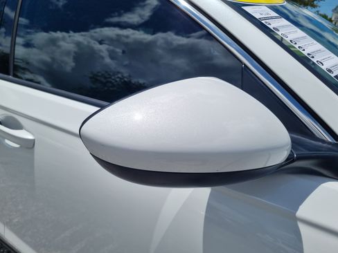 Used 2023 Honda Accord EX image 10
