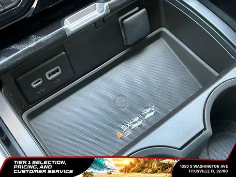 Used 2022 GMC Yukon Denali RWD image 38