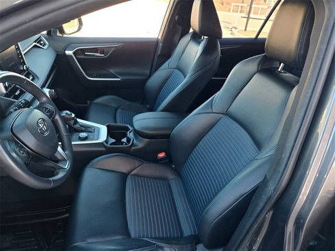 Used 2019 Toyota RAV4 XSE image 26