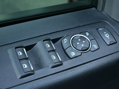 Used 2020 Ford F250 Lariat image 41