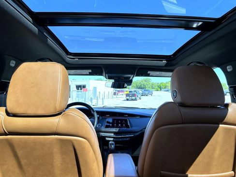 Used 2019 Cadillac XT4 Sport AWD/4WD image 23