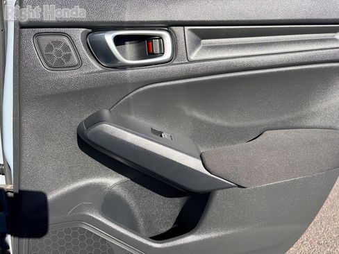 Used 2023 Honda Civic Sport image 26