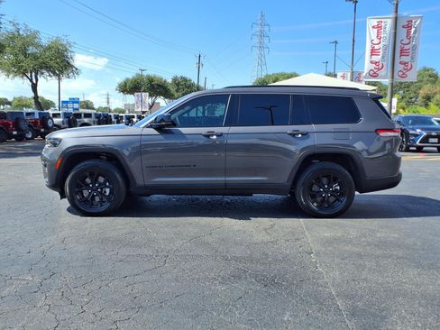 Used 2026 Jeep Grand Cherokee L 2WD image 9