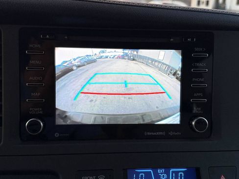 Used 2019 Toyota Sienna XLE FWD image 45