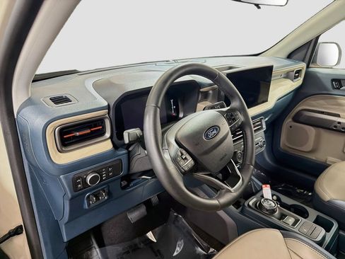 Used 2025 Ford Maverick Lariat w/ 4K Tow Package AWD/4WD image 11