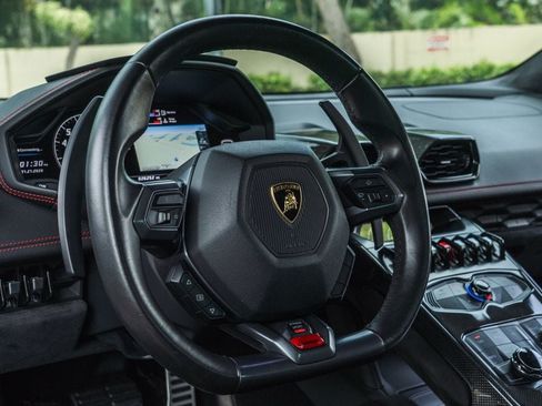Used 2015 Lamborghini Huracan LP 610-4 AWD/4WD image 16