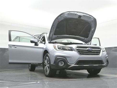 Used 2019 Subaru Outback 2.5i Limited w/ Popular Package #2 image 53