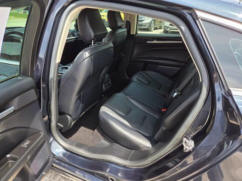 Used 2020 Ford Fusion Titanium FWD image 15
