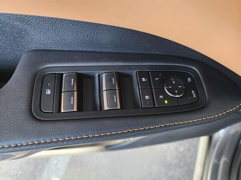 Used 2023 Lexus RX 350 Premium image 25