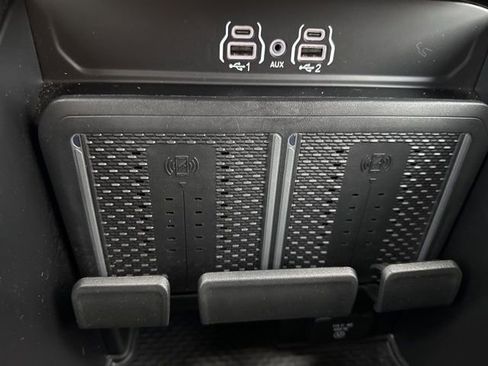 Used 2025 RAM 3500 Big Horn image 22