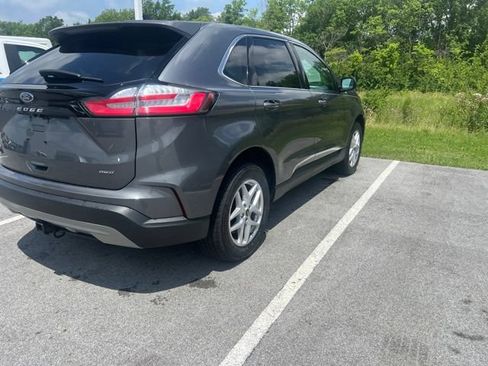 Used 2024 Ford Edge SEL w/ Convenience Package AWD/4WD image 10